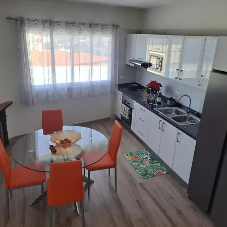 Acogedora Casa En Genoves * גרצ'יקו